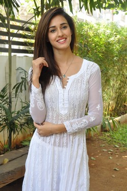 Disha Patani Photo Gallery